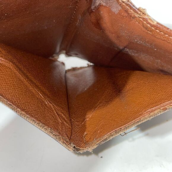 Authentic Louis Vuitton Monogram Kisslock Wallet - Picture 10 of 13